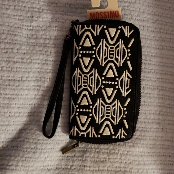 Black and white tribal wrist wallet - Picture 1 of 5